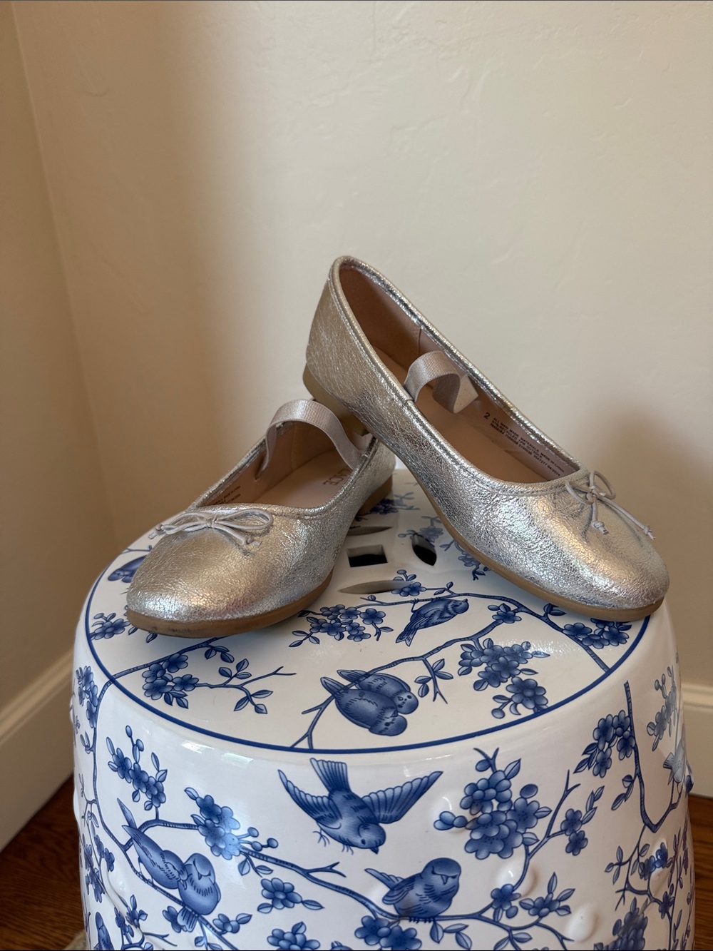 The Children's Place Shimmery Silver Girls Ballet Flats with Bow